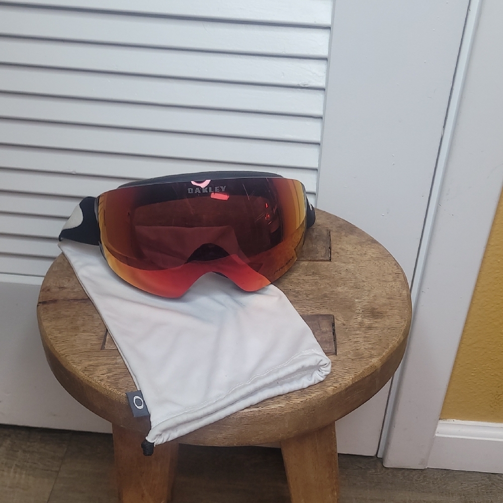 Oakley Red and Black Ski Goggles with Pouch